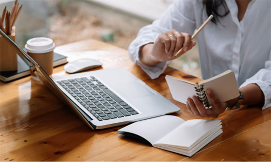 woman-at-computer-online-home-finances